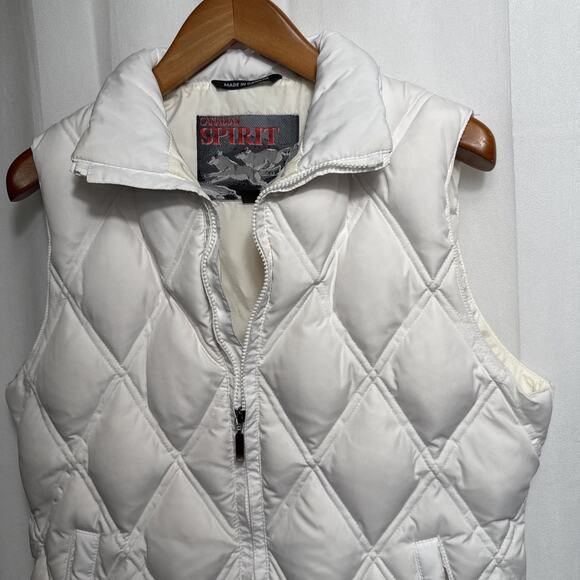 Women's White Puffer Down Vest Size XL Quilted Lightweight Pockets EUC Canadian - Picture 8 of 11